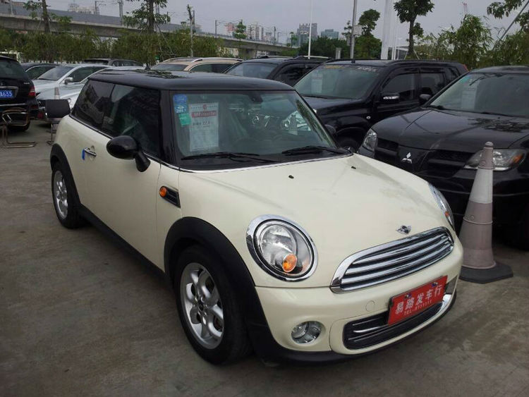 2011年12月mini cooper 1.6手自一体