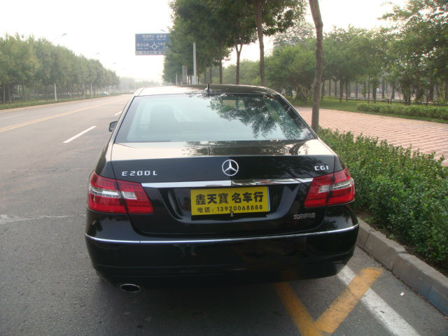 2011年4月 奔驰 E级 E200L CGI优雅型-天津市