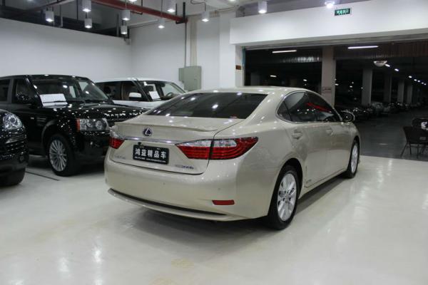 2013年3月雷克萨斯eses300h