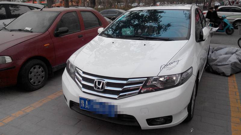 【郑州二手车】2013年11月_二手本田 锋范 1.