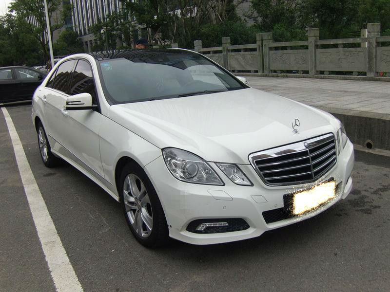 【宁波】2011年8月 奔驰 e级 e300l 3.0 时尚型 白色 手自一体