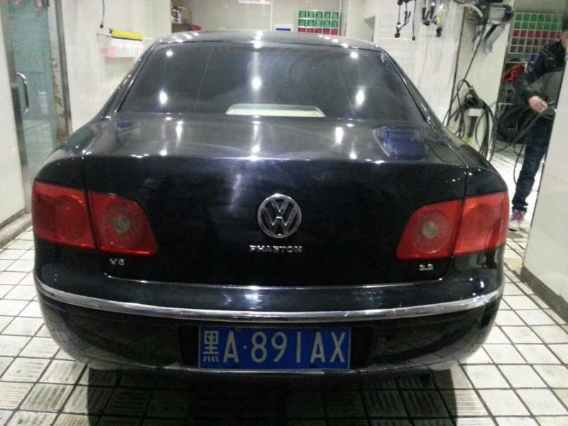 【哈尔滨】2006年12月 大众 辉腾 3.2 v6 黑色 手自一体