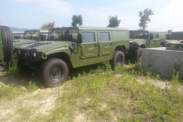 【十堰二手车】2013年10月_二手东风 猛士 4.