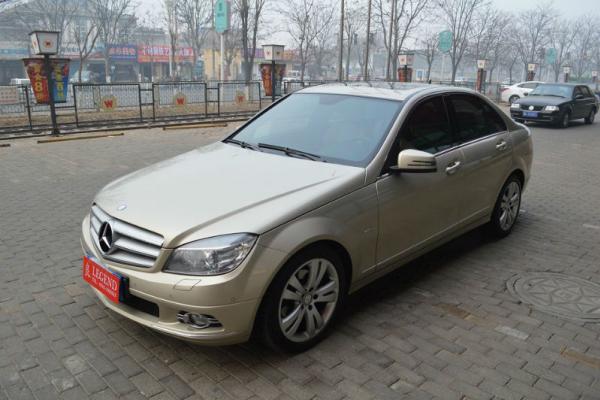【秦皇岛二手车】2010年5月_二手奔驰 c级 c260 时尚_cninr 购前检测又称华夏检测,华夏二手车网提供的一项收费服务,将车子信息一键同步到订单申请检测,华夏二手车网指派检测师检测车况。300多项检测,帮助您轻松掌握真实车况。细致公正的电子报告,让检测结果有理有据,一目了然。 服务包括:大事故、火烧、水泡排除,车身外观、内饰、电器设配、底盘、发动机、路试等全面检测。 分为: 1.