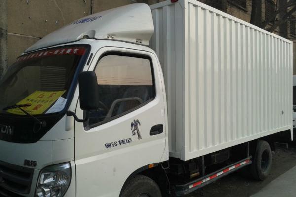 【绍兴】2011年7月 奥铃4,3米,宽2米的箱货车 白色 手动挡