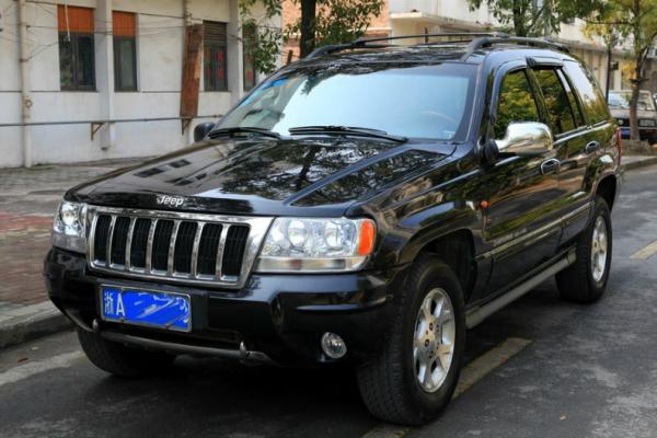 【上海】2006年4月 jeep 大切诺基 4700征途 黑色 自动档