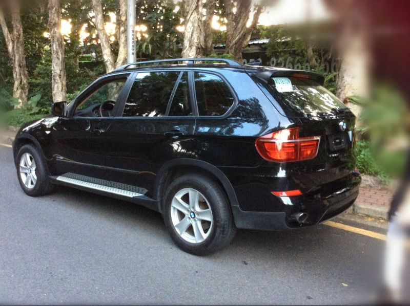 【深圳】2012年8月 宝马 宝马x5 xdrive30i 尊贵型 黑色 手自一体