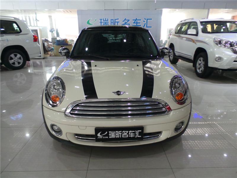 【济南】2010年10月 mini 宝马mini 1.6l cooper fun 白色 自动档