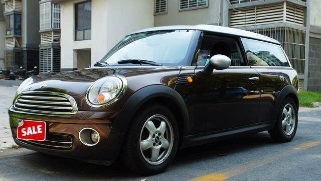 【南京】2010年5月 mini cooper 1.6l加长版 香槟色 自动档
