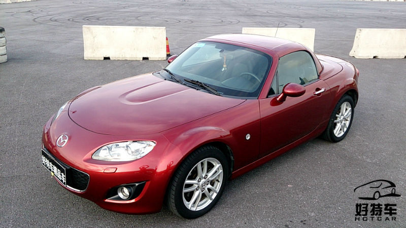 【上海】2010年5月 马自达 mx-5 2.0 红色 自动档