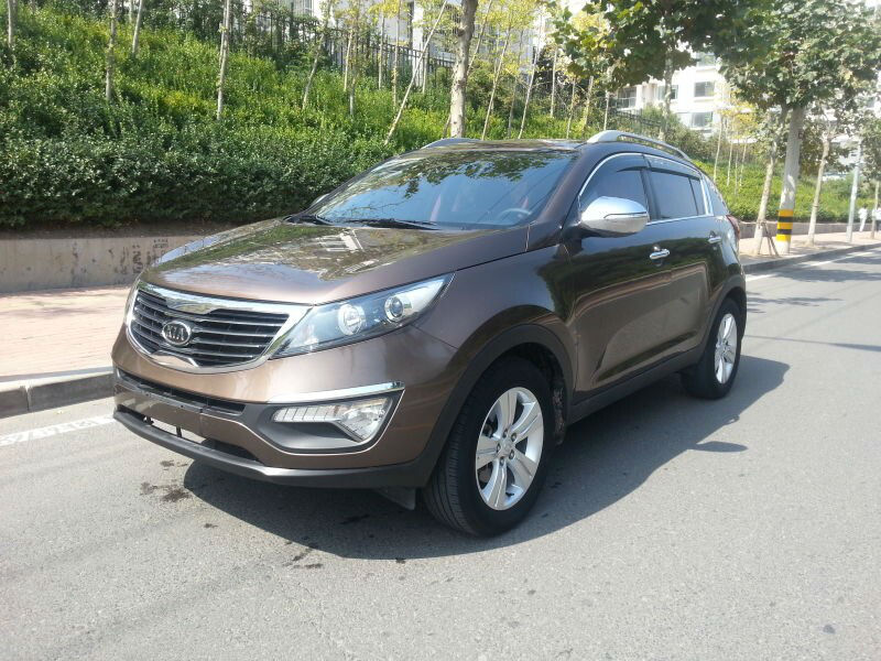 【青岛】2011年11月 起亚 智跑 2.0 gls 两驱 手自一体