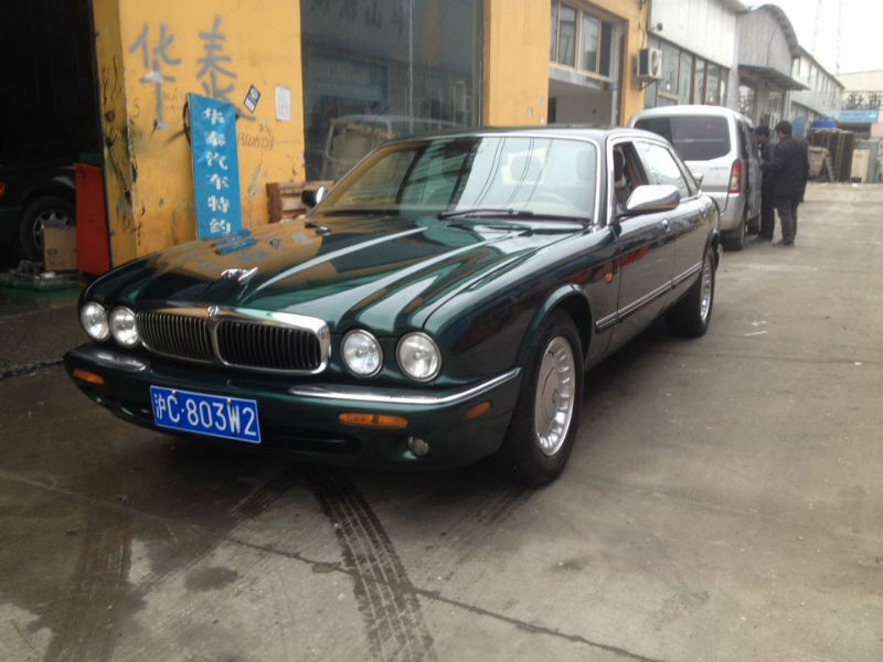 【上海】2002年10月 捷豹 xj 捷豹戴姆勒8 xj 4.0v8 黑色 自动档
