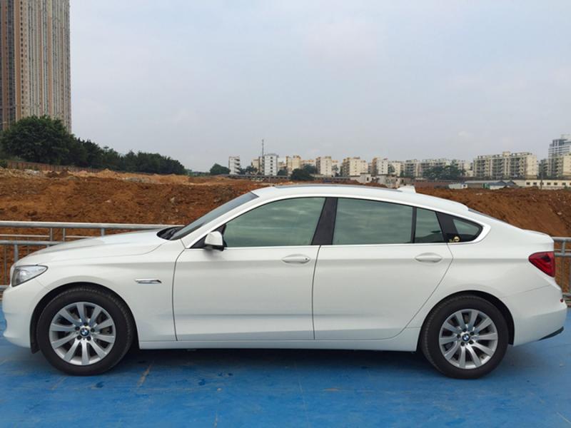 【南宁】2013年1月 宝马 宝马5系gt 535i 领先型 白色 自动档