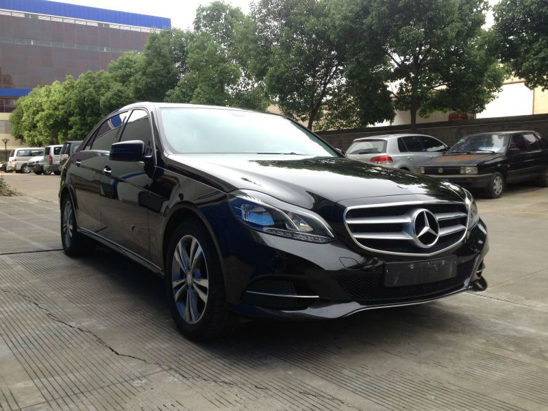 【宁波】2013年12月 奔驰 e级 e260l cgi 1.8t 时尚型 黑色 手自一体