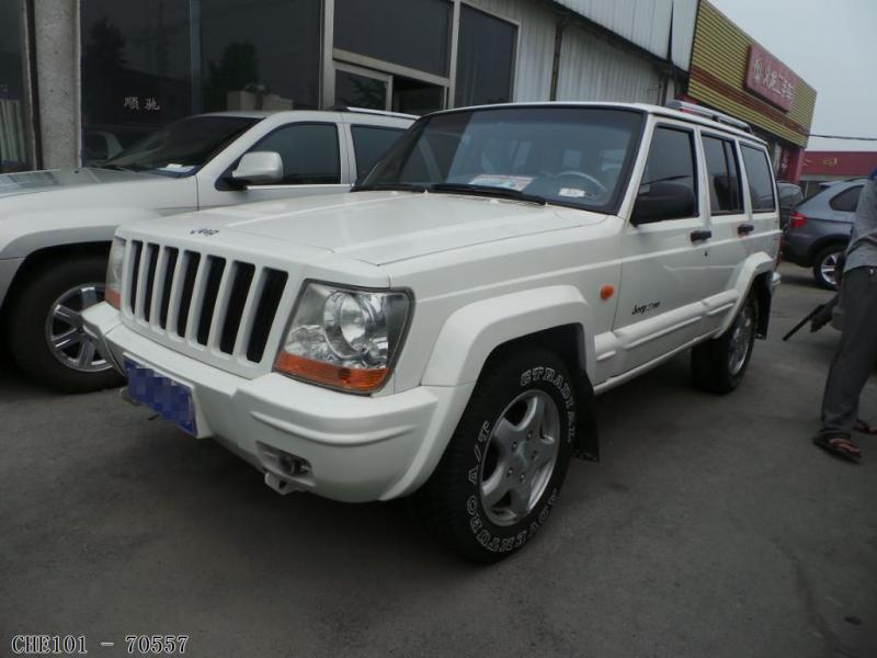 【北京】2006年3月 jeep jeep2500 无车型 白色 手动挡