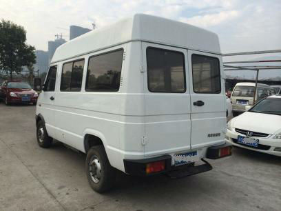 【温州】2009年8月 依维柯 得意 .小型7座位高顶蓝牌柴油车.