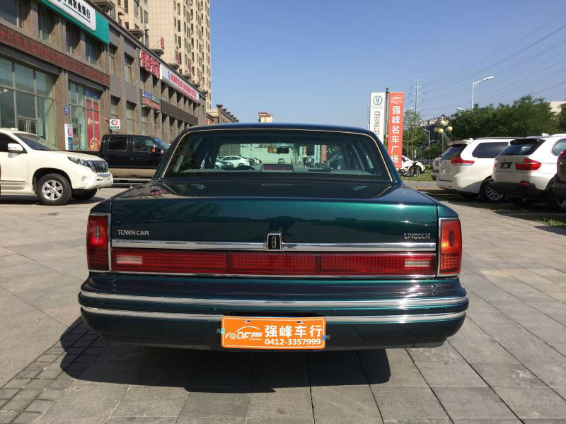 【鞍山】1995年12月 林肯 城市 林肯城市towncar 4.6自动 绿色