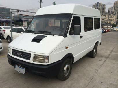 【温州】2009年8月 依维柯 得意 .小型7座位高顶蓝牌柴油车.