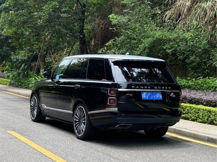 路虎 揽胜 2020款 3.0 l6 尊崇创世加长版图片