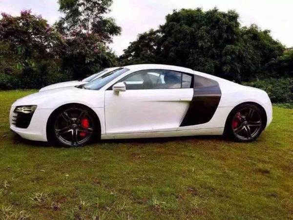 【济南】2011年10月 奥迪 奥迪r8 r8 coupe 4.2fsi 白色 自动档
