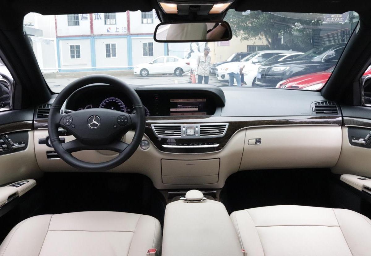 奔驰 奔驰s级 2010款 s 300 l 豪华型图片