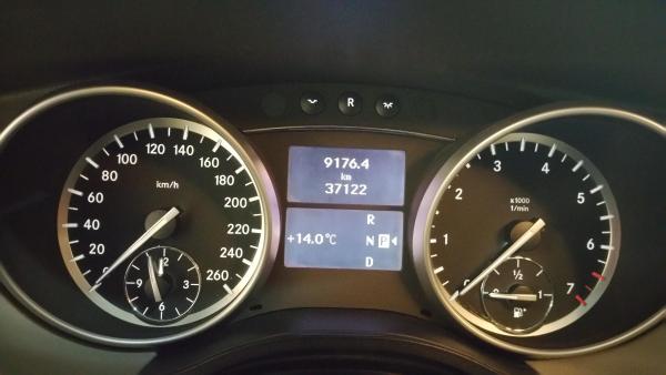 【淮安】2012年7月 奔驰 r级 r350 3.5l 4matic 黑色 手自一体