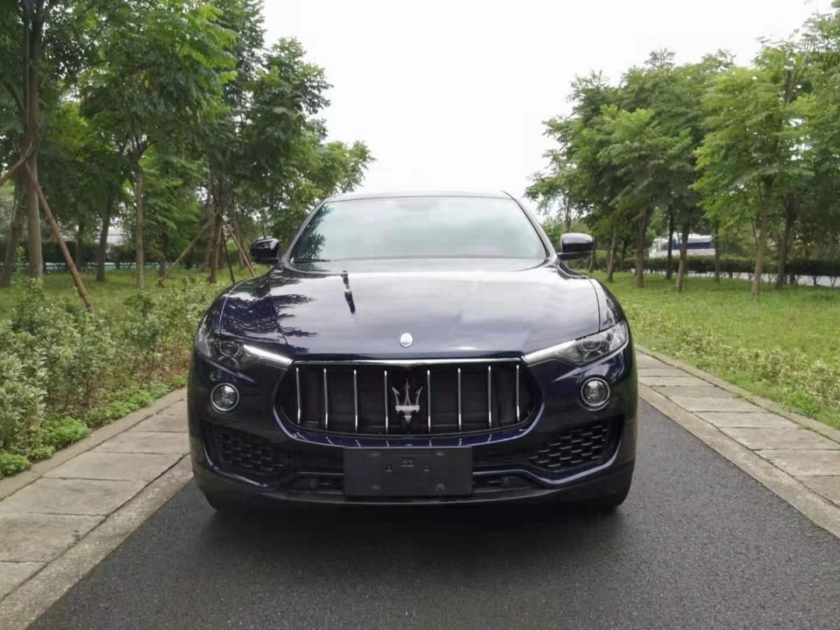 玛莎拉蒂 levante  2019款 3.0t 350hp 标准版 国vi图片