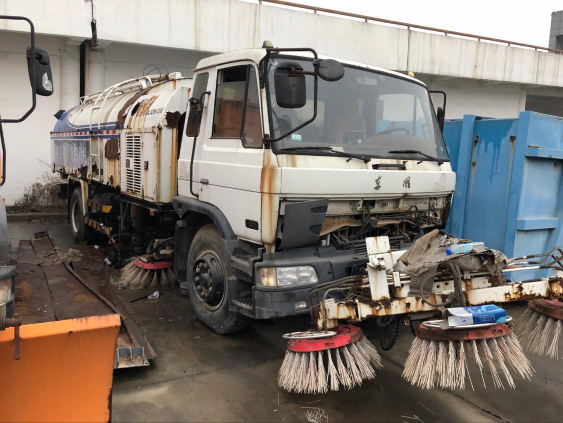 【徐州】2019年6月 出售报废东风扫地车,洒水车 蓝色 手动挡