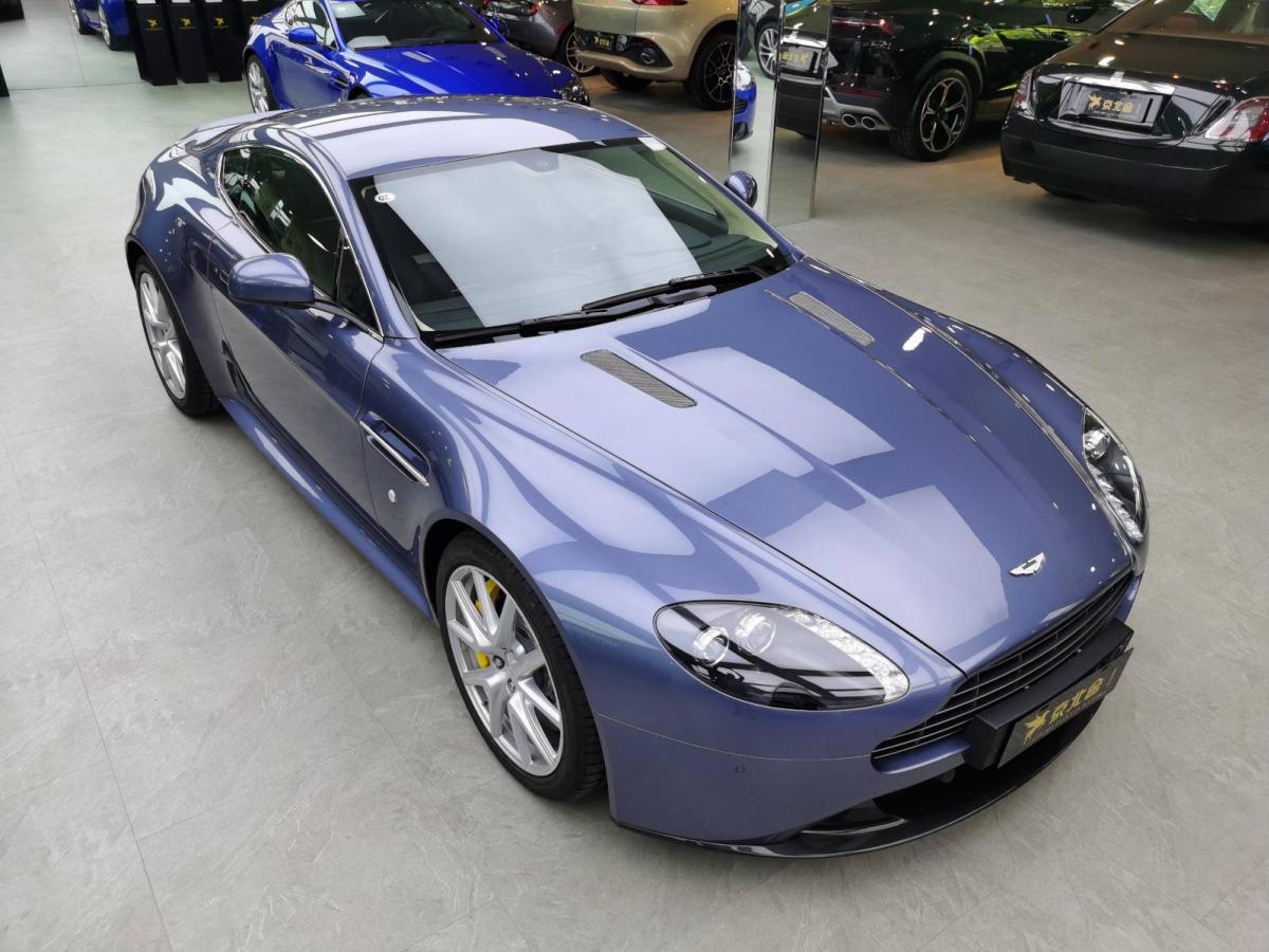 阿斯顿·马丁 v8 vantage 2012款 4.7l s coupe图片