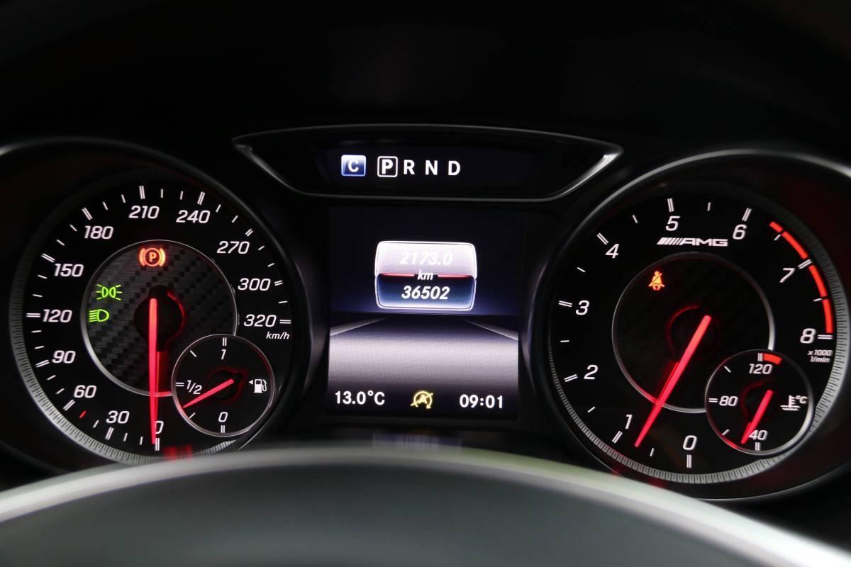 2018年5月奔驰 奔驰cla级amg  2017款 改款 amg cla 45 4matic