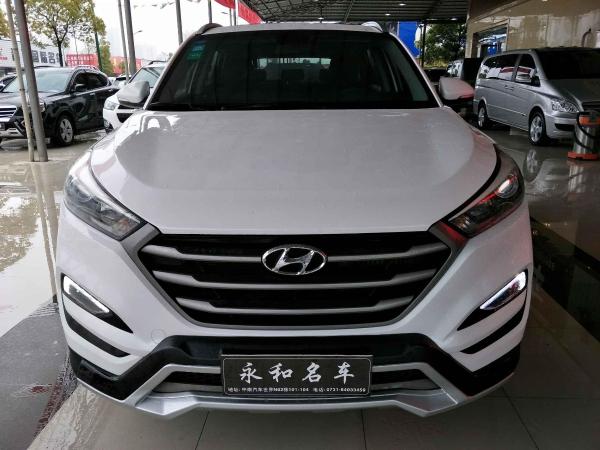 2016年6月 现代 途胜 2015款 1.6t gls dct两驱智能型