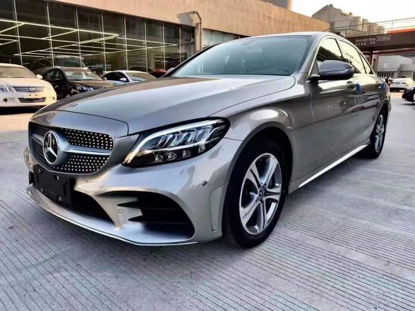 奔驰 奔驰c级 2019款 改款 c 260 l 4matic 运动版