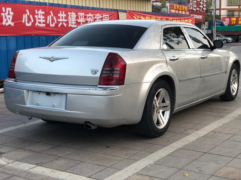 克莱斯勒 300c 2006款 2.7l 豪华版图片