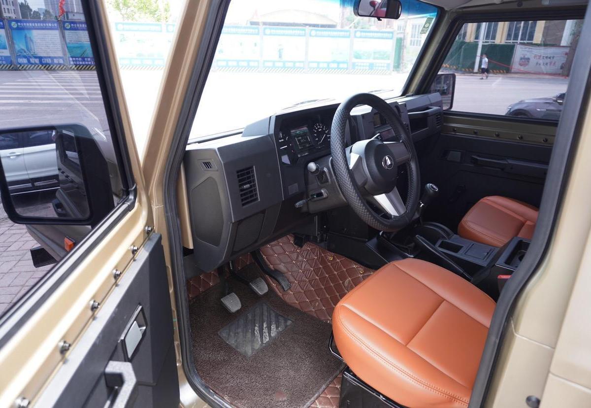 【邢台】2020年8月 北汽制造 bj 212 2020款 1.5t 方门 硬顶 手动挡