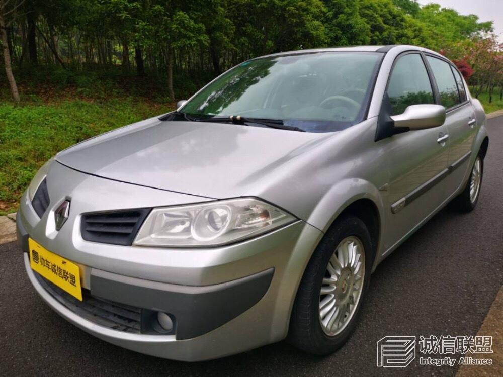 【台州】2005年8月 雷诺 梅甘娜 2006款 2.0 sedan 5mt 手动挡