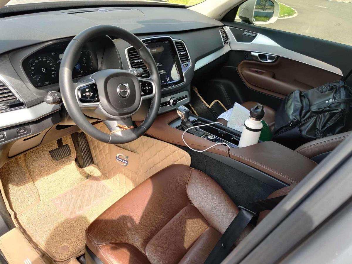 【成都】2018年6月 沃尔沃 xc90 2018款 t6 智逸版 7座 手自一体