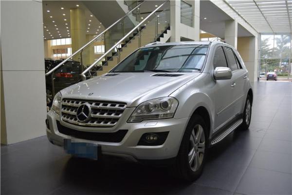 【佛山】2010年8月 奔驰 ml级越野车 ml350 4matic 豪华型版 银灰