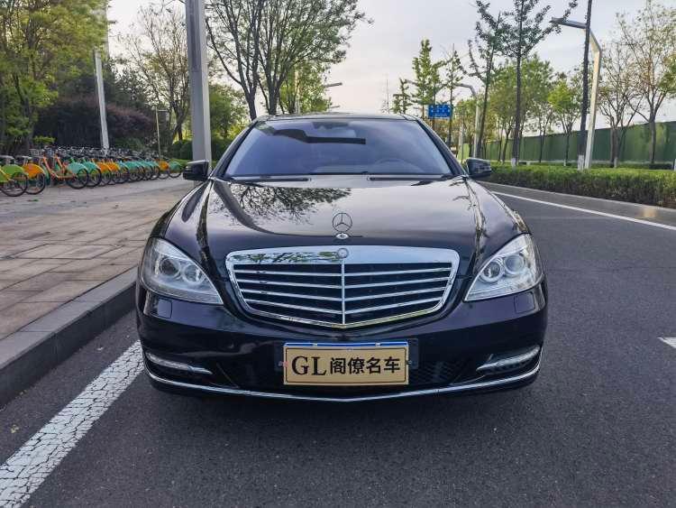 【太原】2006年4月 奔驰 奔驰s级 2006款 s550 5.5l 黑色 自动档