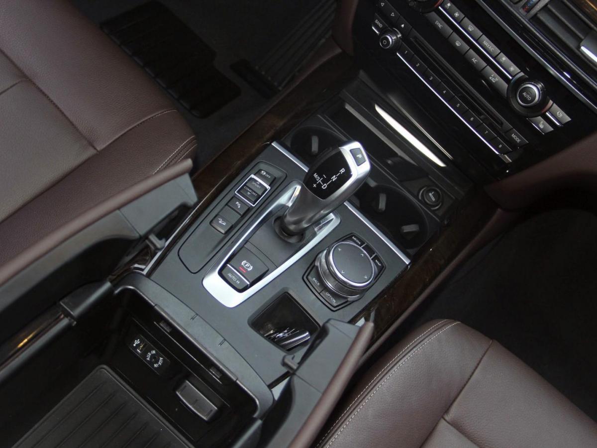 宝马 宝马x5  2018款 xdrive28i 黑色 自动档对价格不满意?
