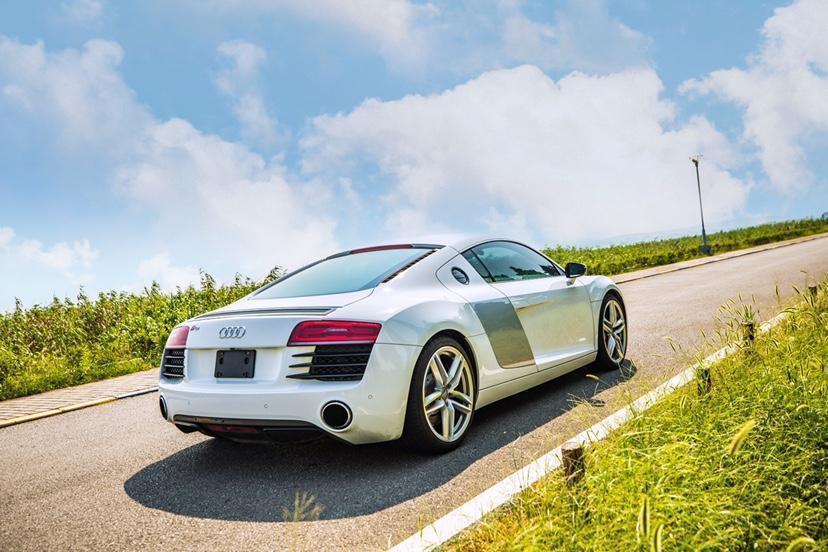 【杭州】2013年1月 奥迪 奥迪r8 2014款 4.2 fsi quattro 自动档