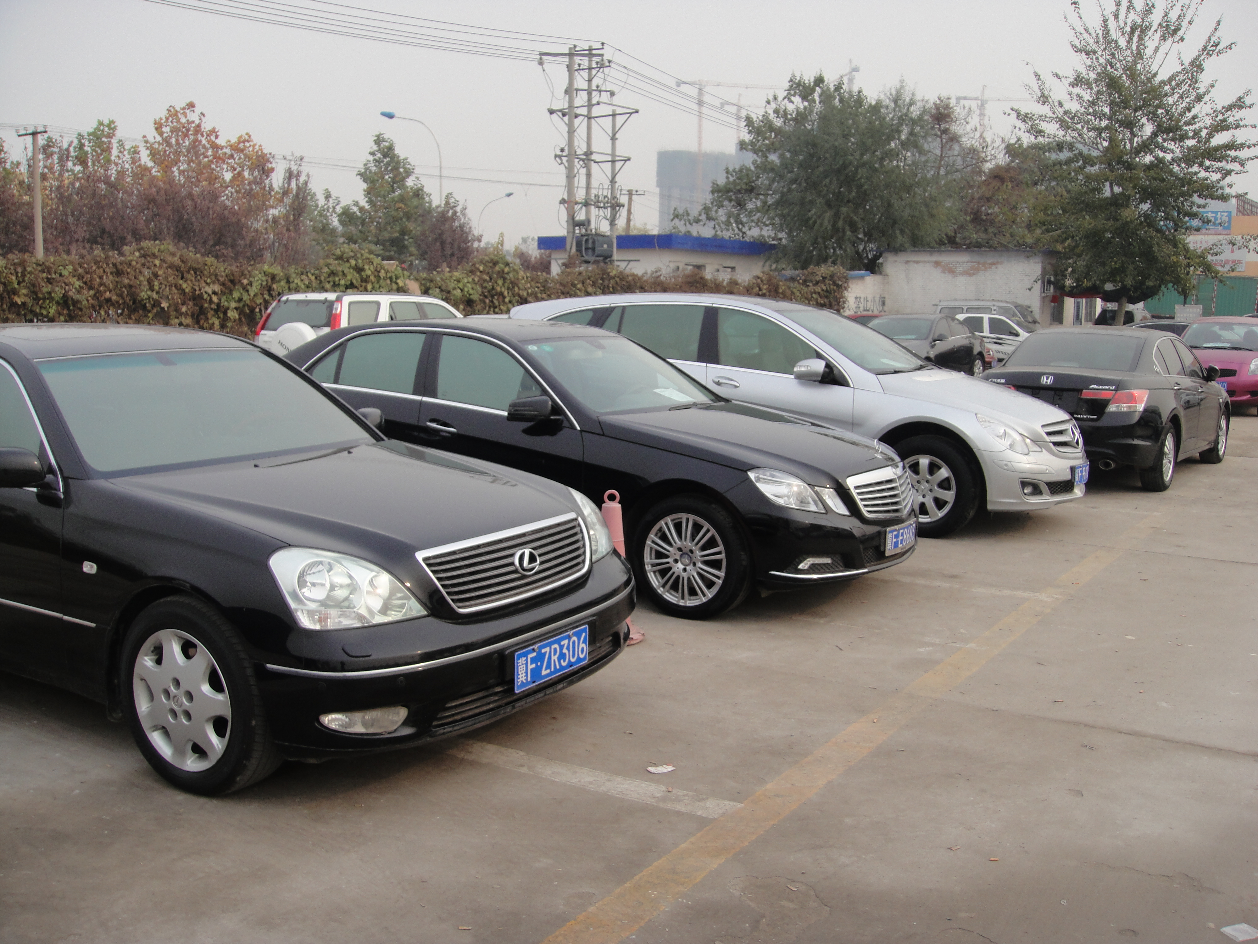 烟台万铭精品二手车行