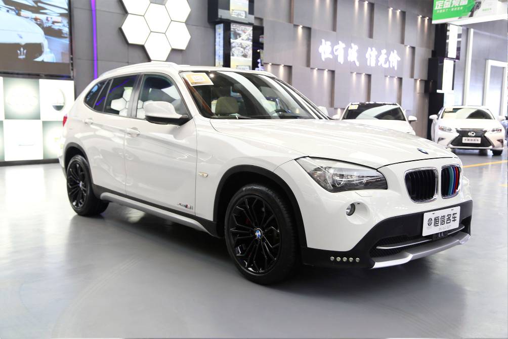 贵阳2010年9月宝马宝马x1宝马x1进口xdrive25i白色自动档