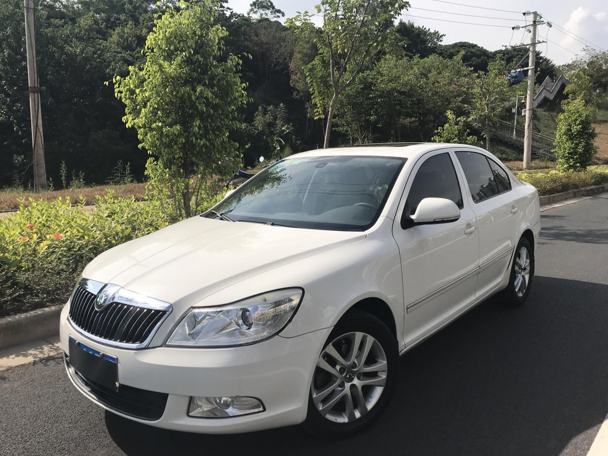 南宁2013年5月斯柯达明锐16l自动逸俊版白色自动档