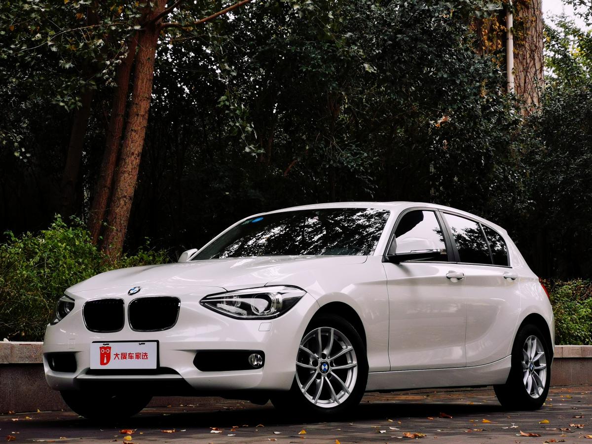 济南2015年1月宝马宝马1系2015款118i领先型白色自动档