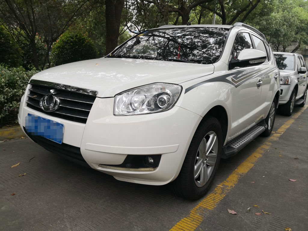 苏州2013年05月吉利吉利gx72013款18l手动尊贵型白色手动挡