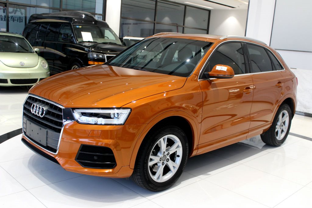 大连2018年06月奥迪奥迪q32018款30周年年型30tfsi时尚型橙色自动档