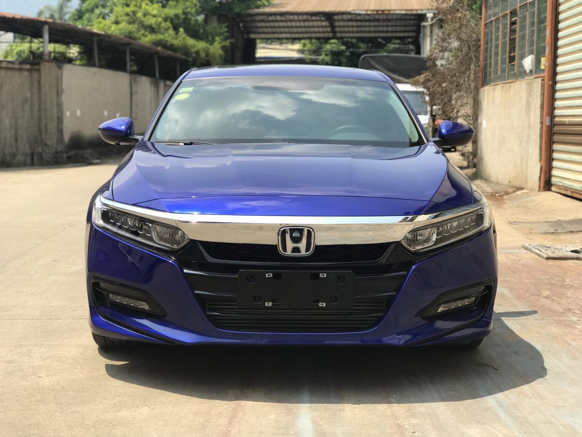 泉州2018年11月本田雅阁2018款230turbo舒适版蓝色自动档