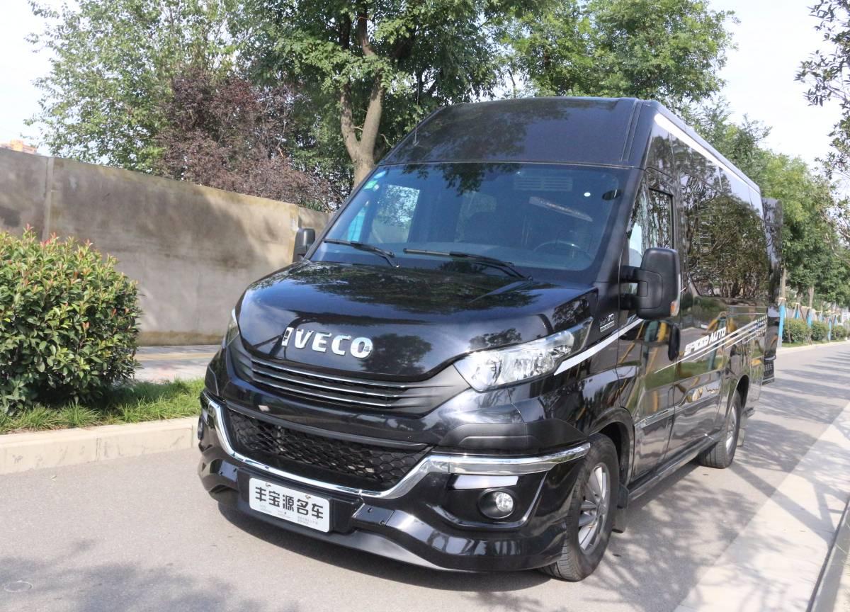 辽源2019年7月依维柯ouba30t房车扩展空间版黑色手动挡