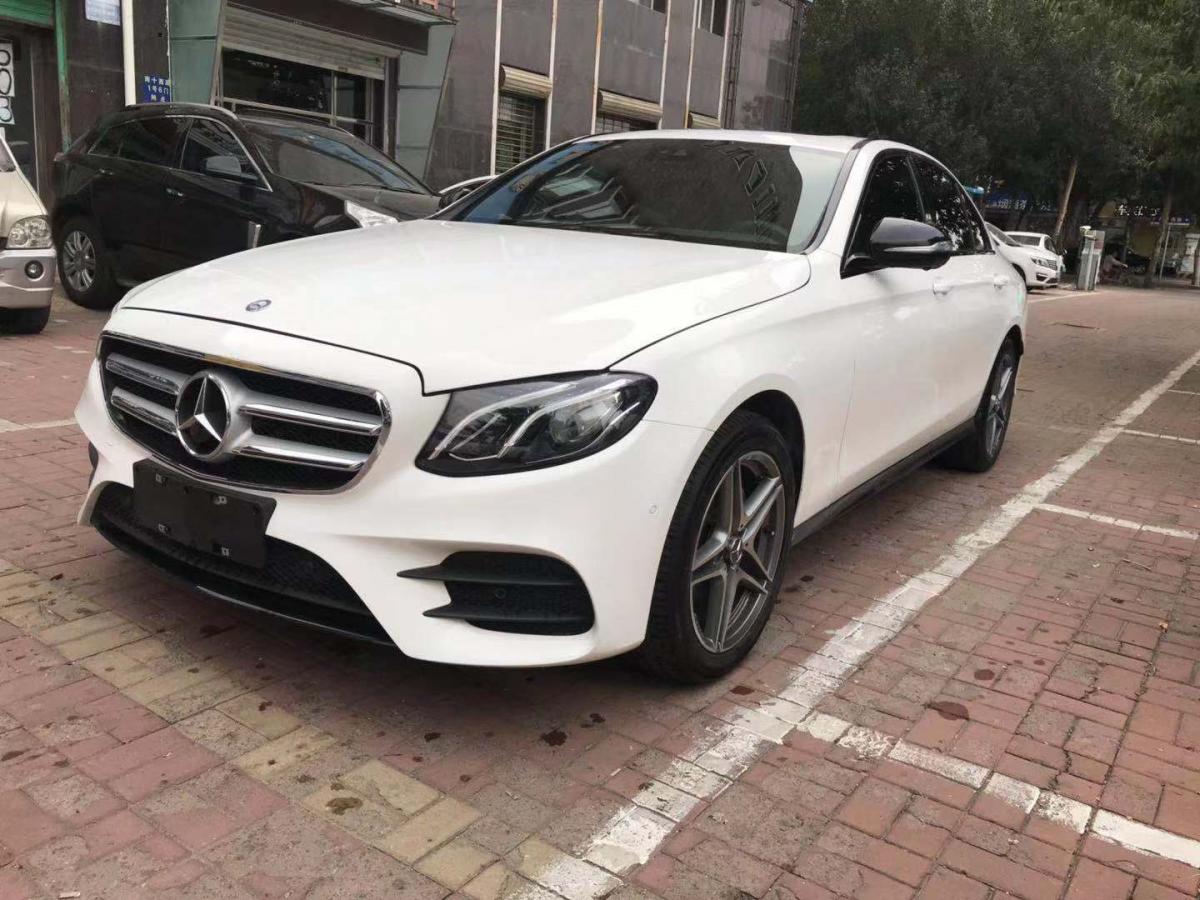 驻马店2017年10月奔驰奔驰e级2017款改款e200运动型4matic白色自动档