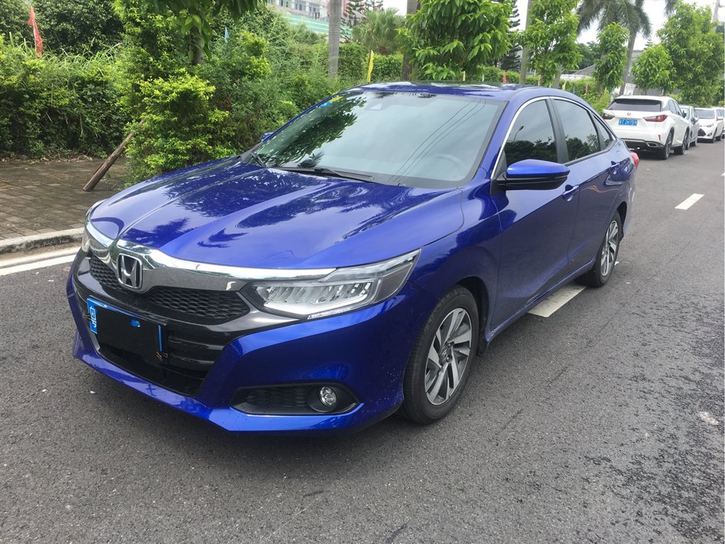 中山2019年08月本田凌派2019款180turbocvt领先版蓝色手动挡